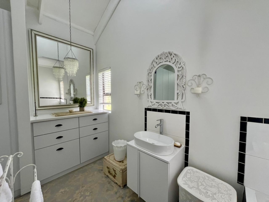 2 Bedroom Property for Sale in Waterval East North West